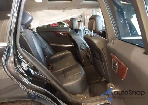 2013 Mercedes-Benz Glk 350 z USA, uszkodzony, nr VIN WDCGG5HB5DF954267